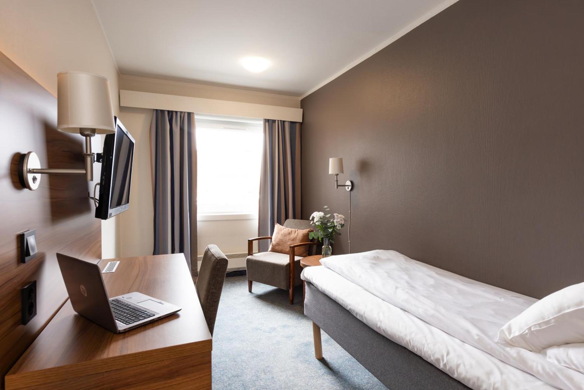 Thon Partner Hotel Backlund Левангер Экстерьер фото