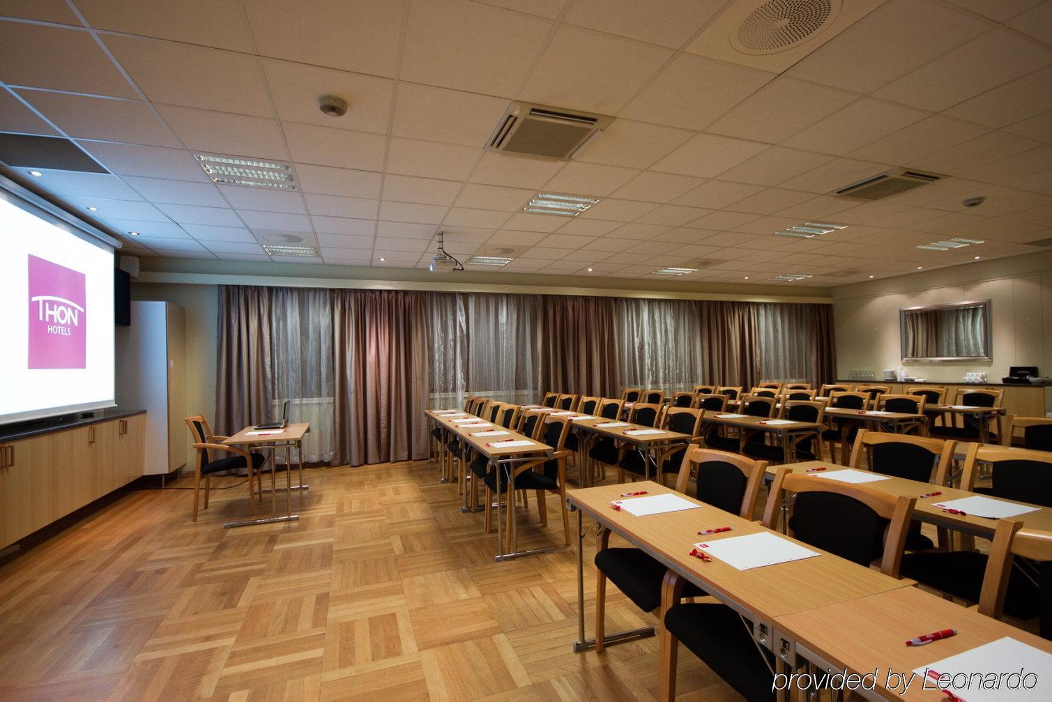 Thon Partner Hotel Backlund Левангер Экстерьер фото